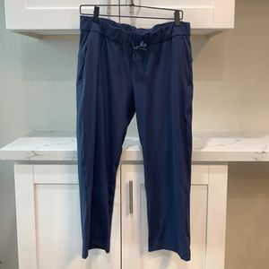Lululemon On The Fly Crop 23”